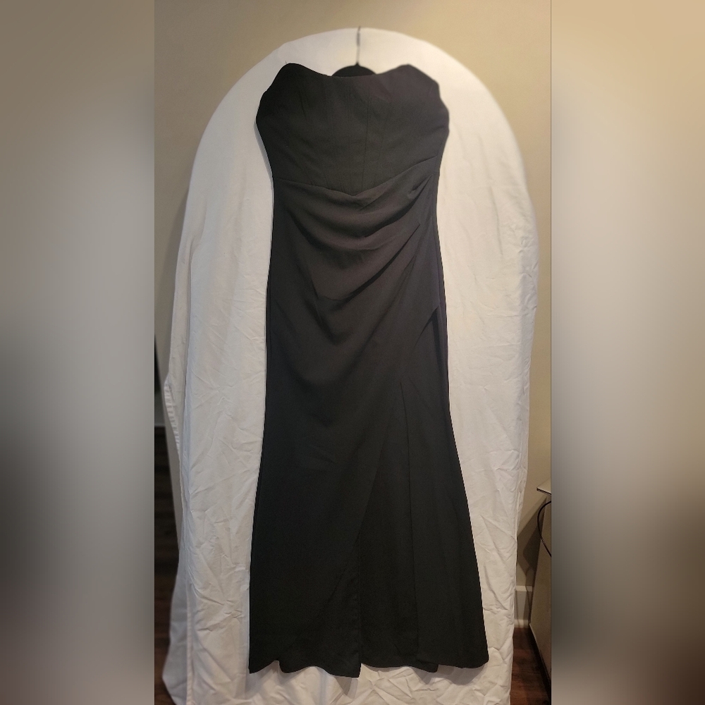 Emerald Sundae Black Ruched Strapless Gown